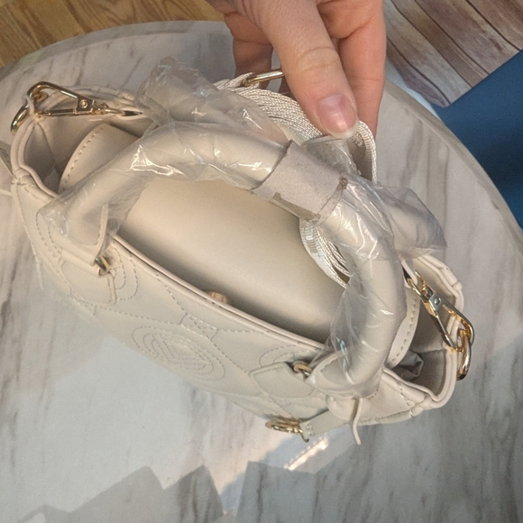 NWT Cream Designer Handbag - Picture 4 of 14